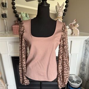 Willow & Root Mauve Top with Patterned Sleeves